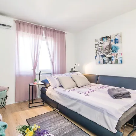 Gorgeous Apartment In Rijeka With House Sea View Exterior photo