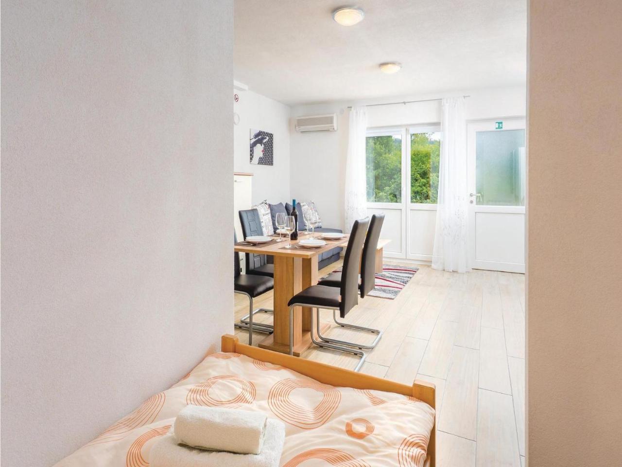 Apartment Gorgeous In With House Sea View *