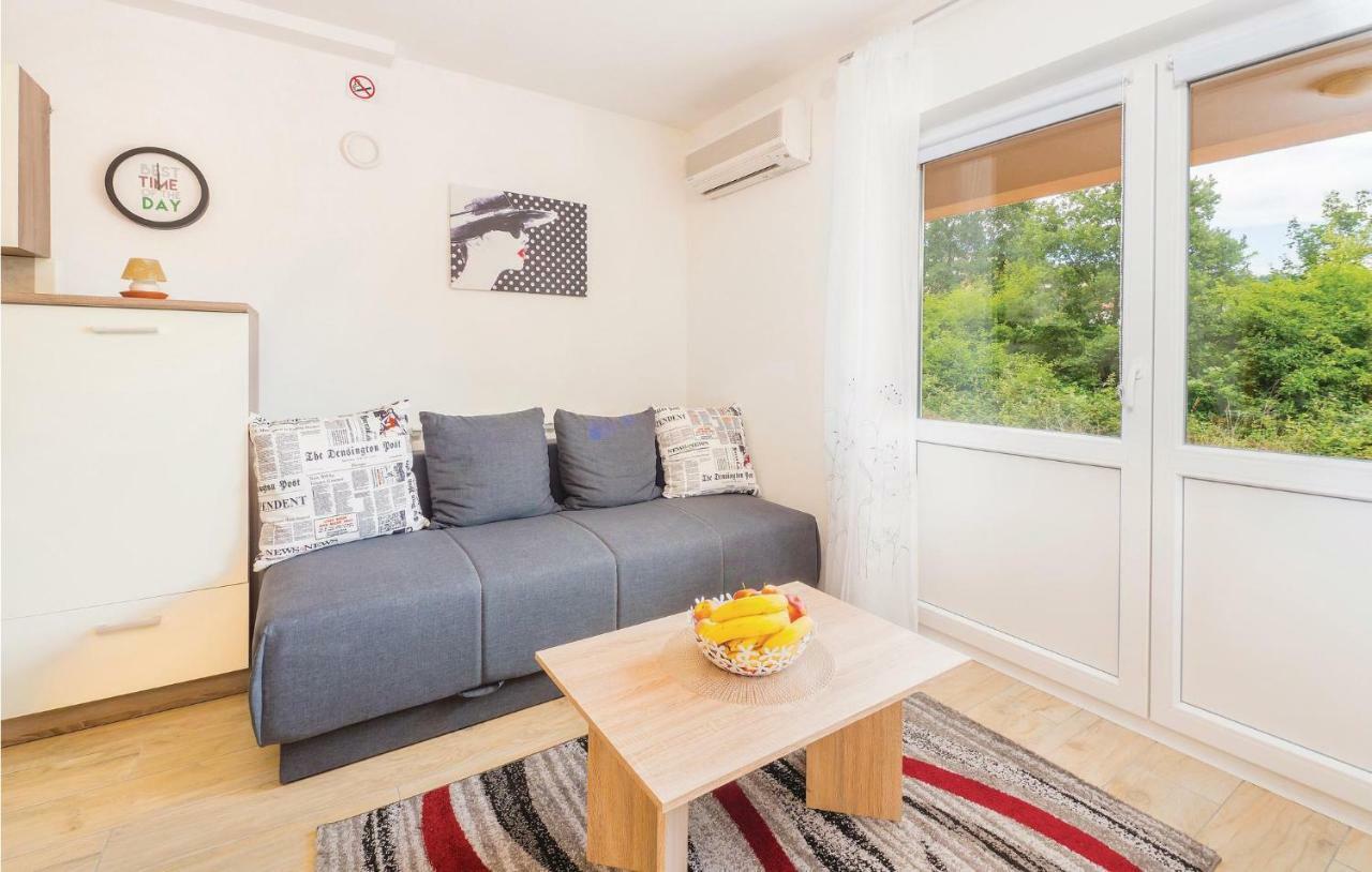 Gorgeous In With House Sea View Apartment